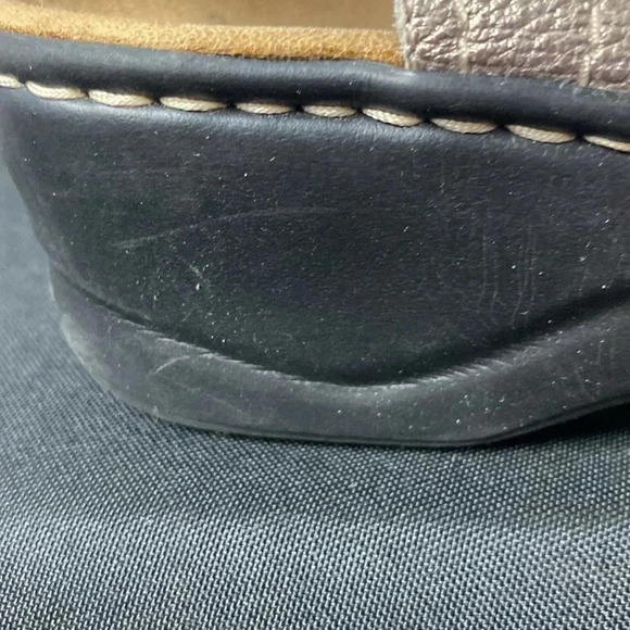 CLARKS COLLECTION WO SIZE 9 COMFORT SANDAL 3 ADJUSTABLE STRAPS SOFTGOLD … - Picture 7 of 13